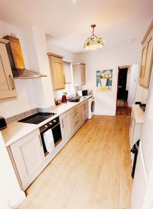 Friars Bush House Belfast - Stunning 4 Bedroom Detached House In Exclusive Queens Quarter Luxury Belfast City Centre Экстерьер фото